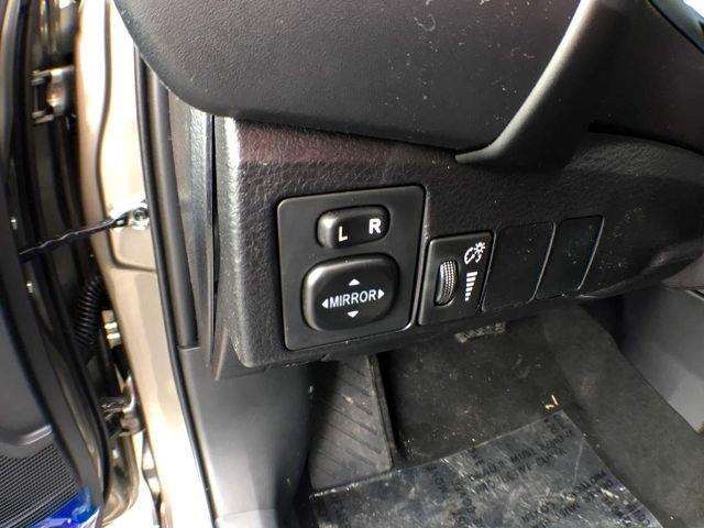 2017 Toyota Corolla SE 4dr Sedan CVT